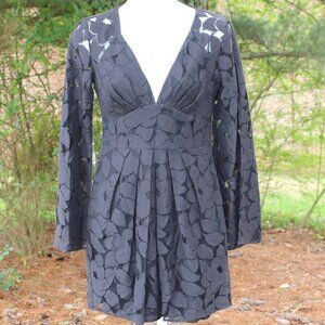 BCBGeneration Women's Black Lace pattern Bell Sleeve Midi Dress Size 2